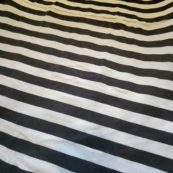 Torrid Stretch pencil skirt - Black and white stripe - Picture 2 of 3